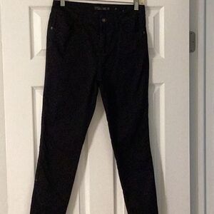 Women’s black Prana straight legs size 6/28 nwot.